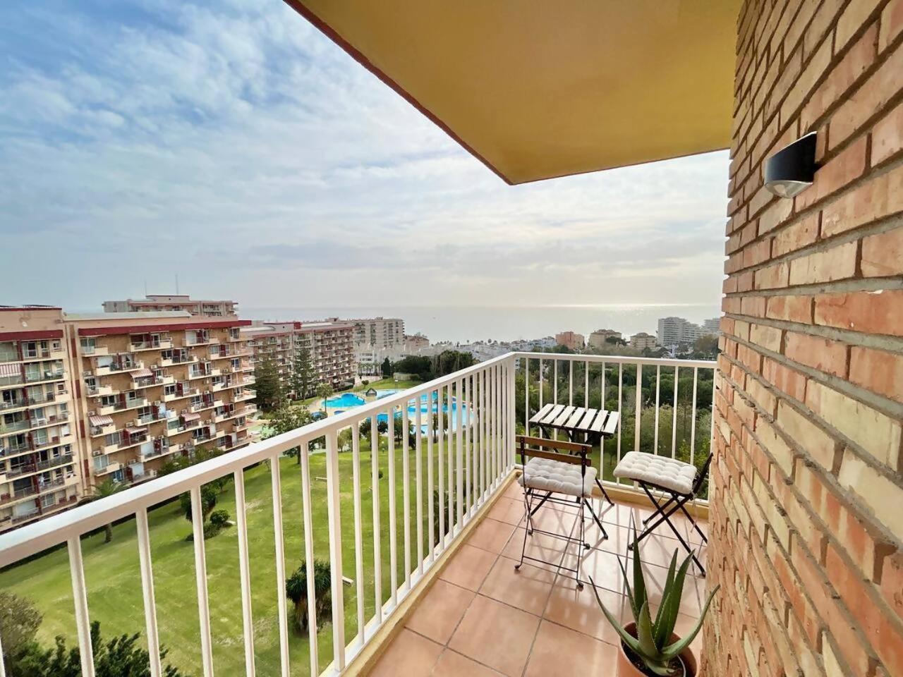 Acogedor Apartamento En Benalmadena Vistas Dış mekan fotoğraf