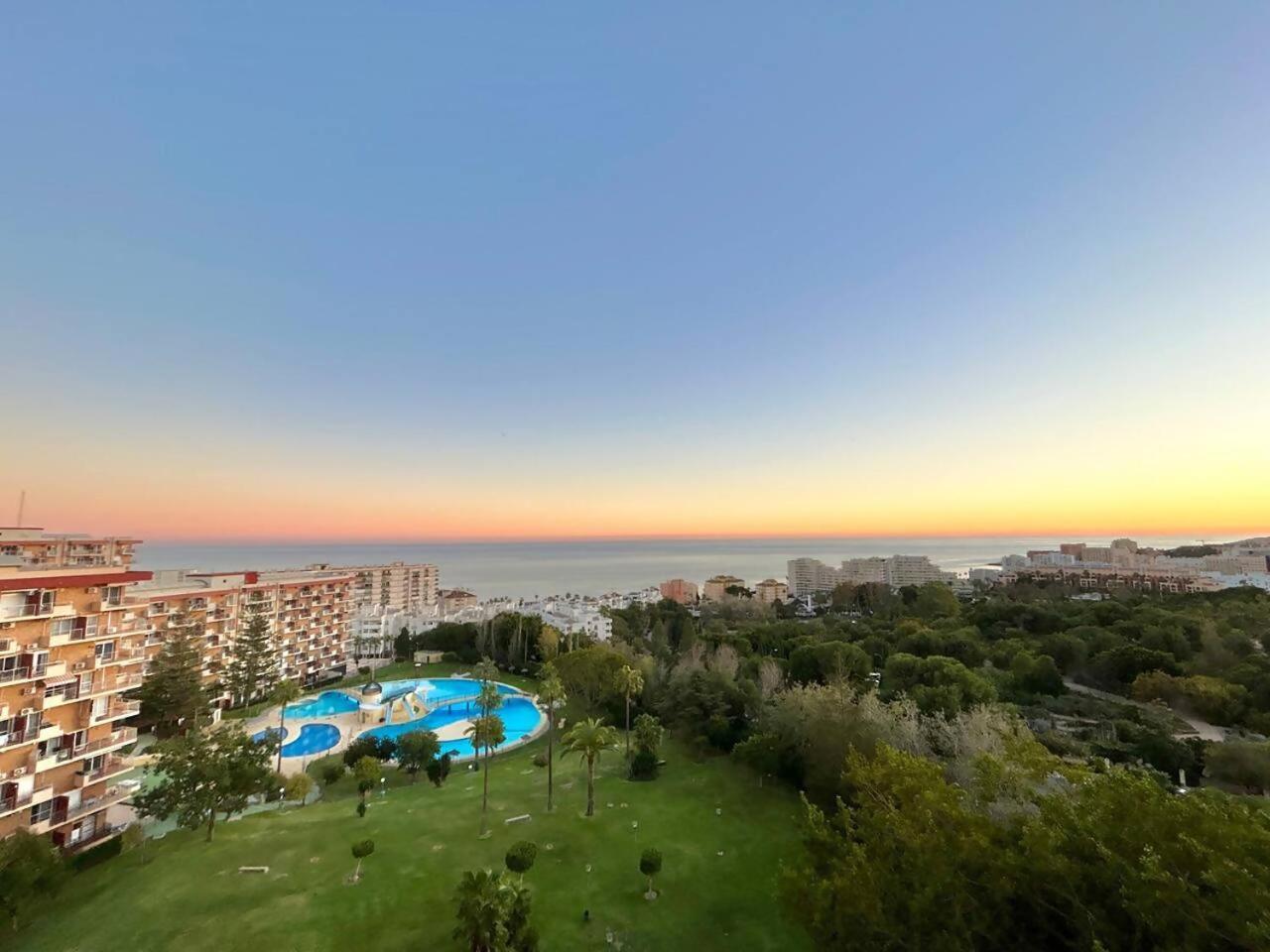 Acogedor Apartamento En Benalmadena Vistas Dış mekan fotoğraf